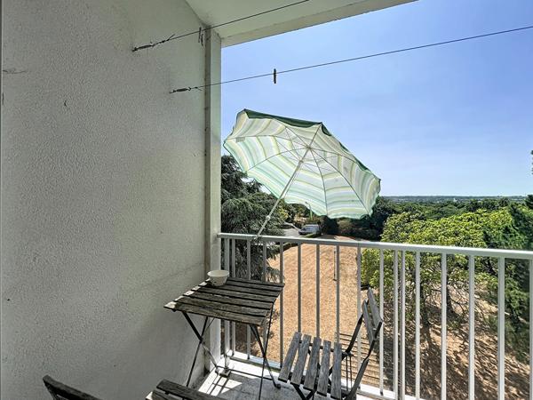 Appartement 3 pièces à vendre à Saint Herblain - Bellevue, dernier étage avec balcon