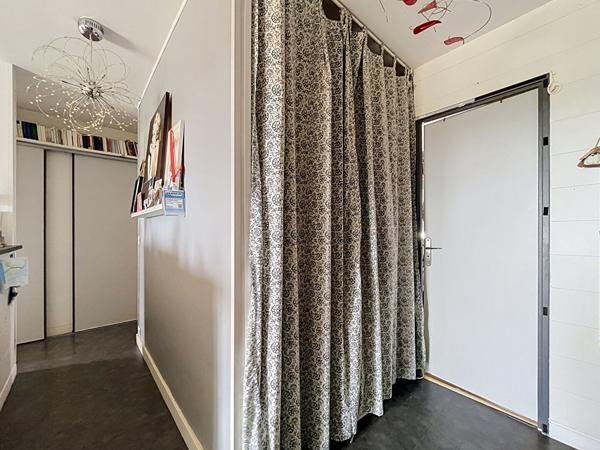 Appartement 3 pièces à vendre à Saint Herblain - Bellevue, dernier étage avec balcon