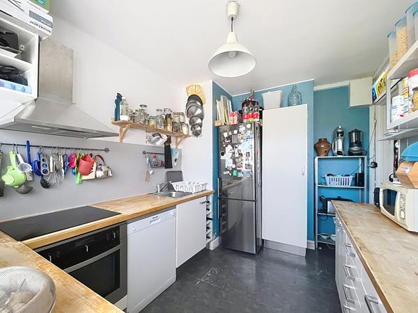Appartement 3 pièces à vendre à Saint Herblain - Bellevue, dernier étage avec balcon
