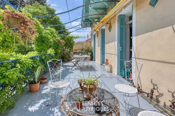 Haut de villa au cachet d’antan avec jardin privatif