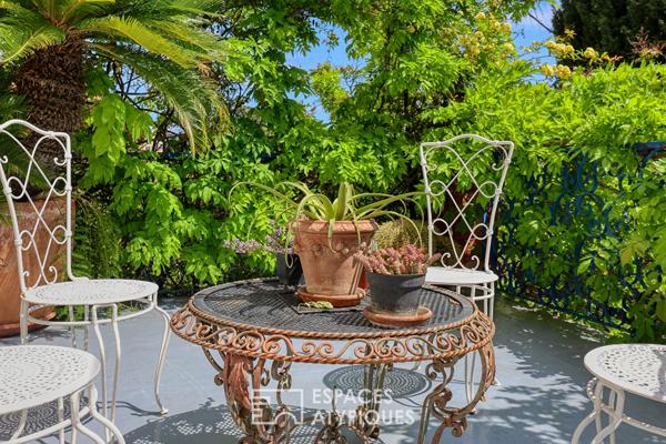 Haut de villa au cachet d’antan avec jardin privatif