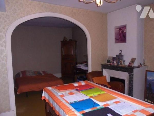 Maison à Vendre à Beaugency (45190) en Loiret (45)

Maison de ville atypique de 135 m2 à réno...