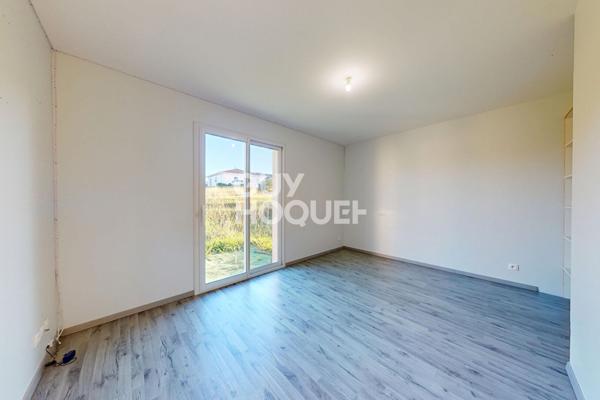 Maison contemporaine de plain-pied 129 m² avec jardin