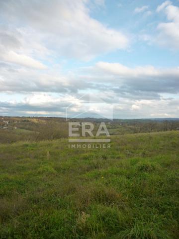 Terrain à bâtir de 1.211m2 à Figeac
