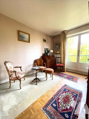 Appartement 3 pièces – 68 m² – Balcon – Cave – Stationnement – Résidence arborée