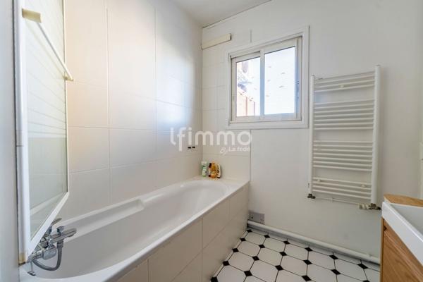 Appartement T5/T6 de 130m2 - Saint Tronc 13010