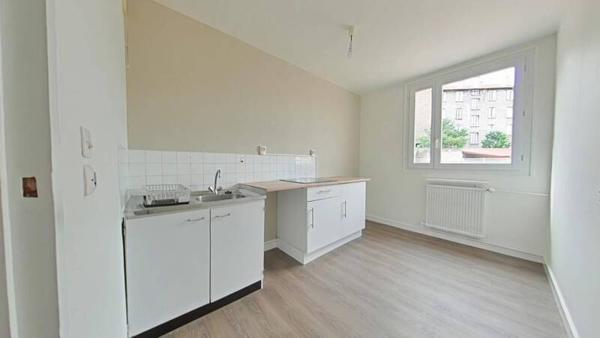 Appartement 1 pièce                                        - 42000 Saint-Étienne Réf : 9961