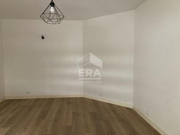 Noisy-le-Grand - Mont d'Est  - A LOUER appartement nu 3 pièces 55 m²