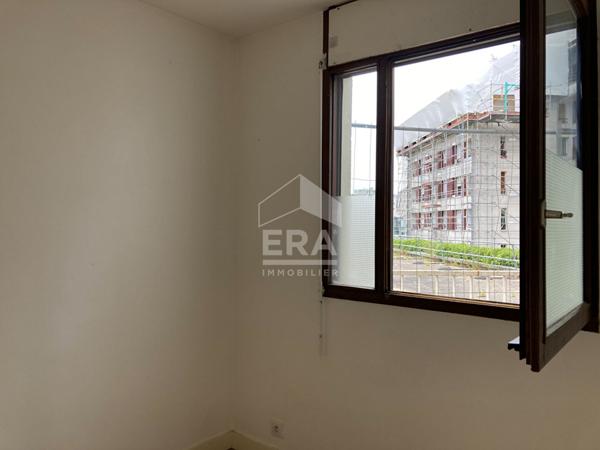 Noisy-le-Grand - Mont d'Est  - A LOUER appartement nu 3 pièces 55 m²