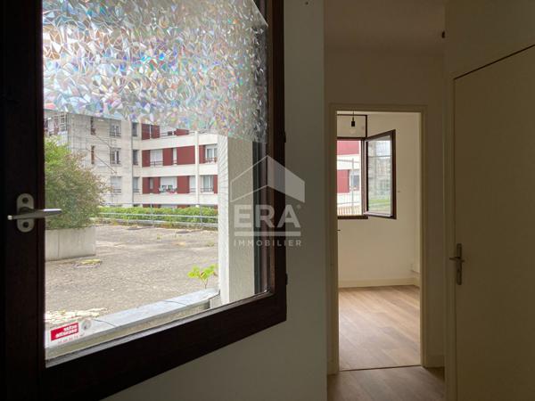 Noisy-le-Grand - Mont d'Est  - A LOUER appartement nu 3 pièces 55 m²