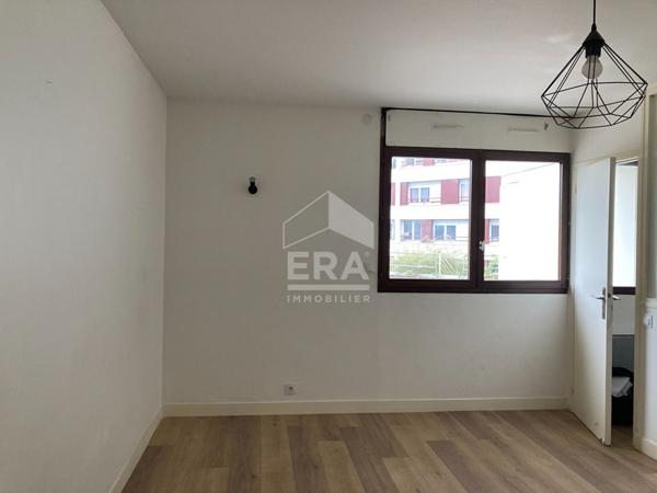 Noisy-le-Grand - Mont d'Est  - A LOUER appartement nu 3 pièces 55 m²