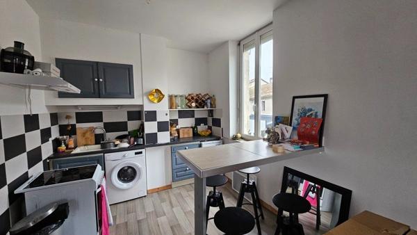 AGEN 47000 immeuble 5 pièce(s) 108.55 m2