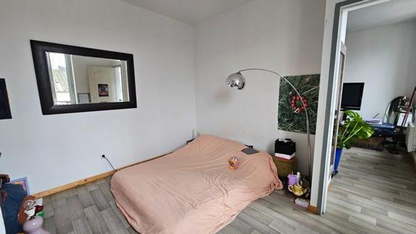 AGEN 47000 immeuble 5 pièce(s) 108.55 m2