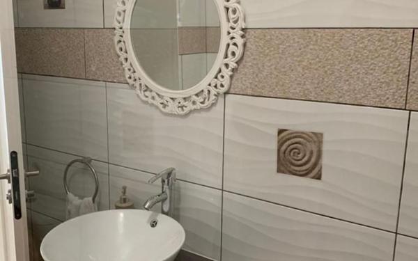 Appartement à louer    3 pièces • 50 m2 Le Gosier