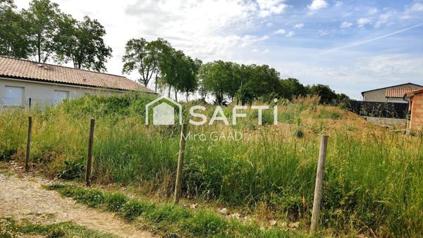 Terrain plat viabilisé dans une impasse Négociable