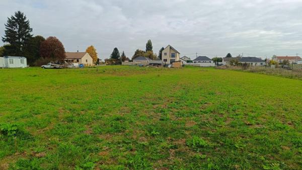 Terrain à ROMILLY-SUR-SEINE, 10100 - 5165m²