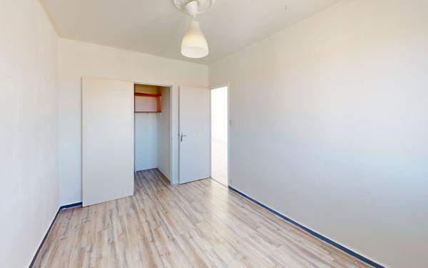 Appartement à vendre    4 pièces • 65,15 m2 Bron