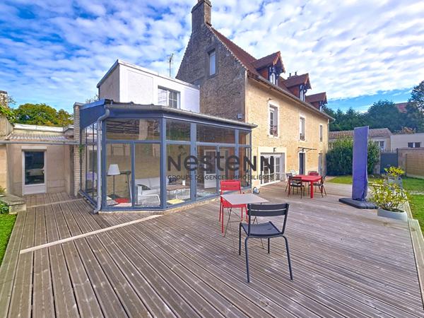 À vendre belle maison familiale de caractère, lumineuse et spacieuse, située entre mer et ville au nord de Caen