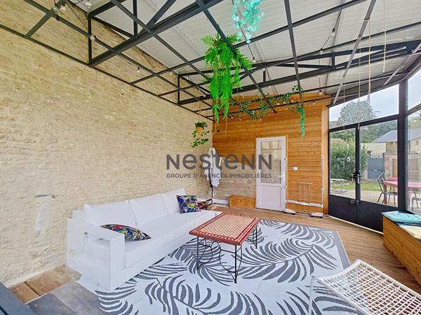 À vendre belle maison familiale de caractère, lumineuse et spacieuse, située entre mer et ville au nord de Caen