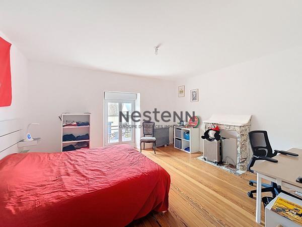 À vendre belle maison familiale de caractère, lumineuse et spacieuse, située entre mer et ville au nord de Caen