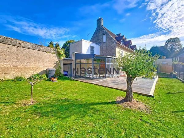 À vendre belle maison familiale de caractère, lumineuse et spacieuse, située entre mer et ville au nord de Caen