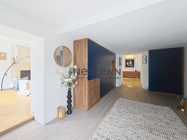 À vendre belle maison familiale de caractère, lumineuse et spacieuse, située entre mer et ville au nord de Caen