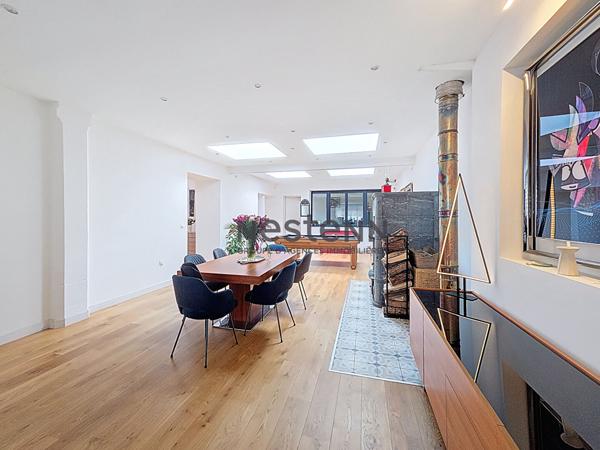 À vendre belle maison familiale de caractère, lumineuse et spacieuse, située entre mer et ville au nord de Caen