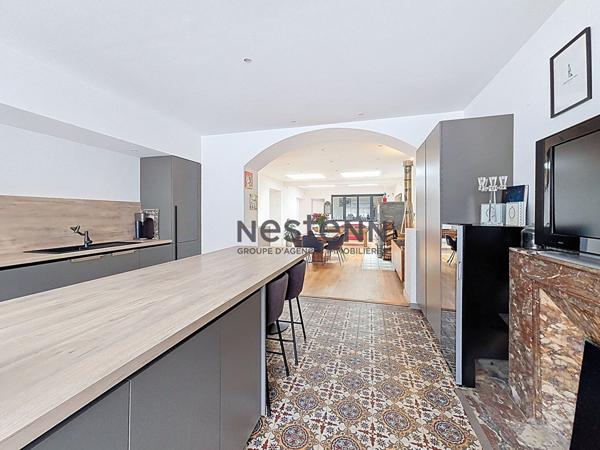 À vendre belle maison familiale de caractère, lumineuse et spacieuse, située entre mer et ville au nord de Caen