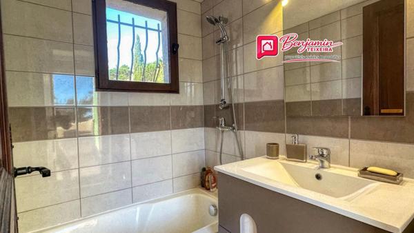 Villa Sainte Maxime 6 pièce(s) 117 m2 - Garage 27m² - Vue mer - piscine