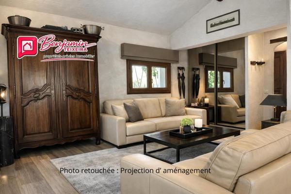 Villa Sainte Maxime 6 pièce(s) 117 m2 - Garage 27m² - Vue mer - piscine