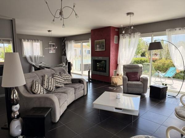 Maison traditionnelle Cozes 131.50 m²