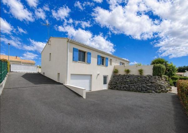 Maison traditionnelle Cozes 131.50 m²