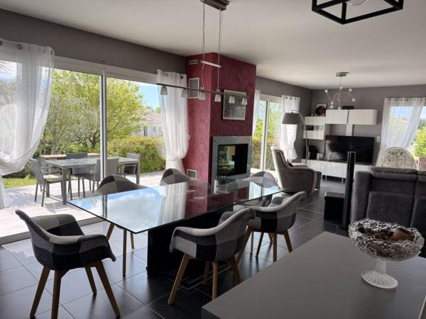 Maison traditionnelle Cozes 131.50 m²