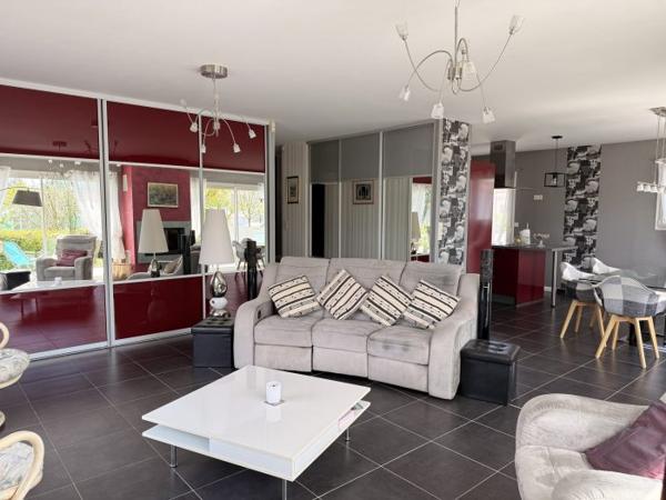 Maison traditionnelle Cozes 131.50 m²