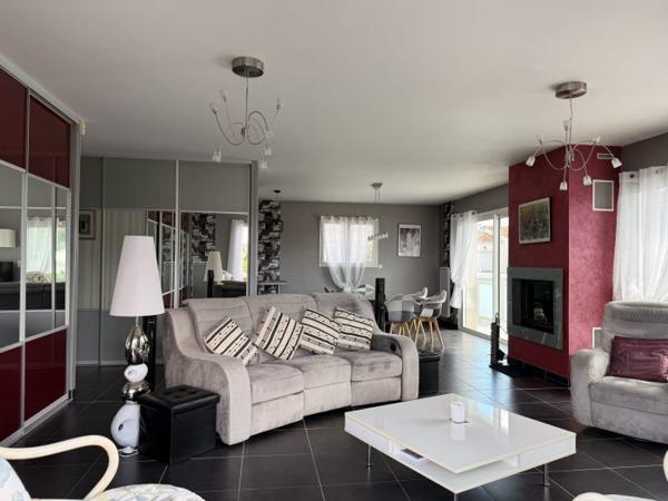 Maison traditionnelle Cozes 131.50 m²