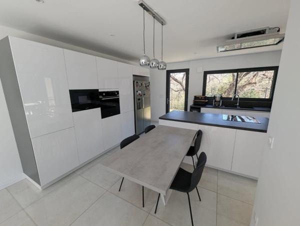 Maison à SOLLIES TOUCAS (83210)