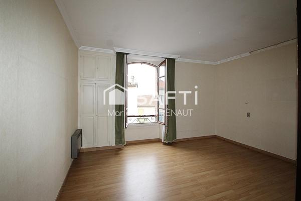 Maison de 200m² sur grand sous-sol de 200m², dépendance, terrasse et jardin