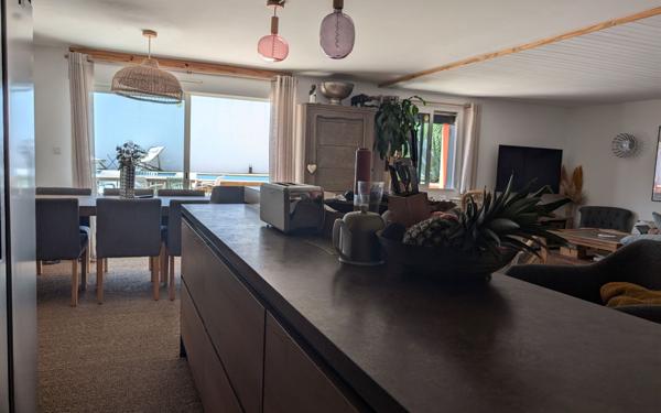 Maison à vendre    7 pièces •  Royan