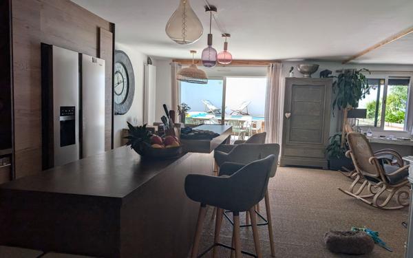 Maison à vendre    7 pièces •  Royan