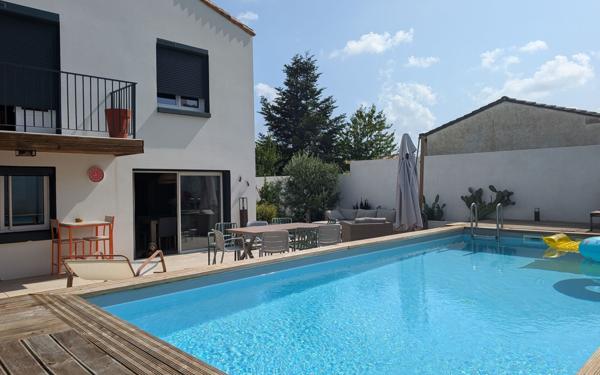 Maison à vendre    7 pièces •  Royan