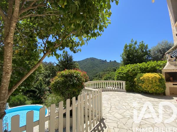 Maison à vendre 6 pièces 140 m² Fréjus