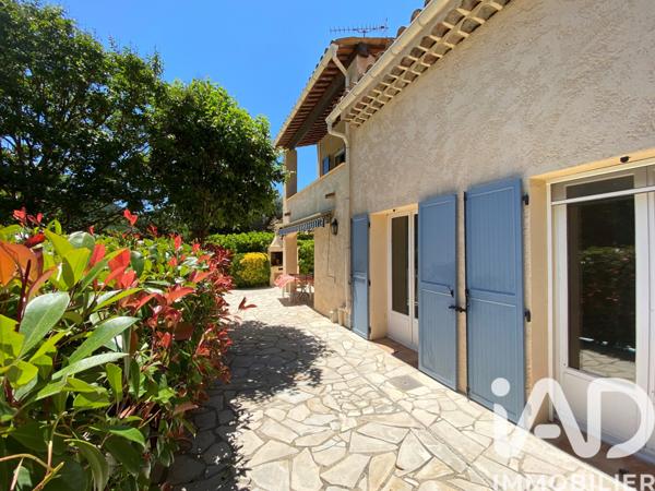 Maison à vendre 6 pièces 140 m² Fréjus