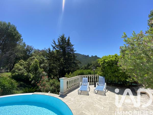 Maison à vendre 6 pièces 140 m² Fréjus