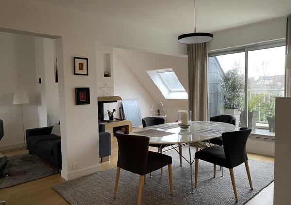Appartement T4 duplex de 101.44 m² au dernier étage avec terrasse garage double environnement calme