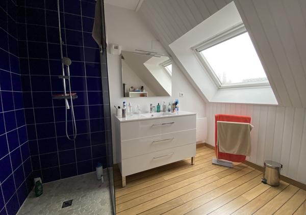 Appartement T4 duplex de 101.44 m² au dernier étage avec terrasse garage double environnement calme