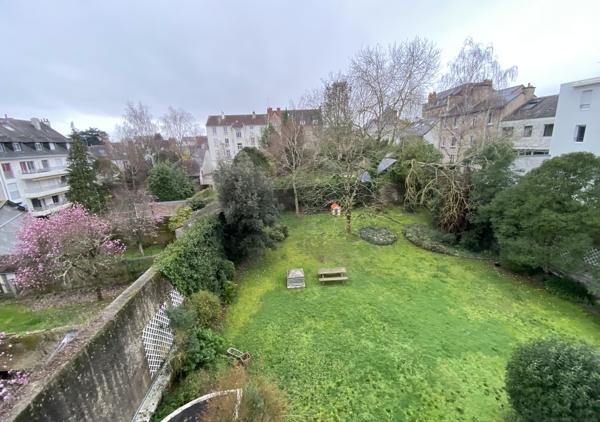 Appartement T4 duplex de 101.44 m² au dernier étage avec terrasse garage double environnement calme