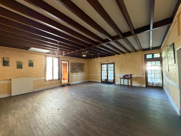 Ancien restaurant emblématique à réinventer en maison familiale – Ingrandes