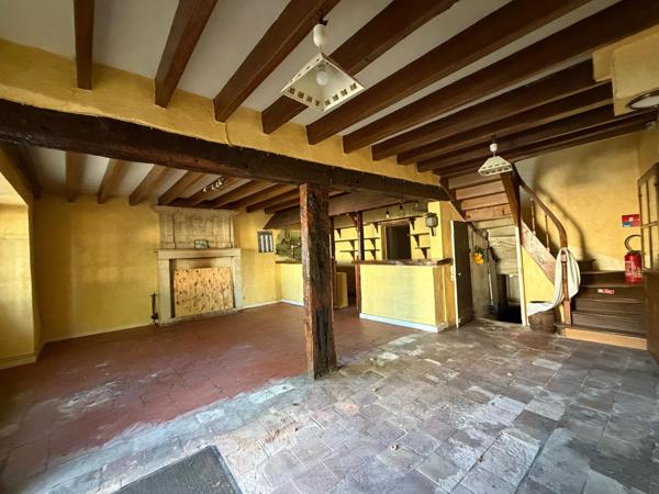 Ancien restaurant emblématique à réinventer en maison familiale – Ingrandes