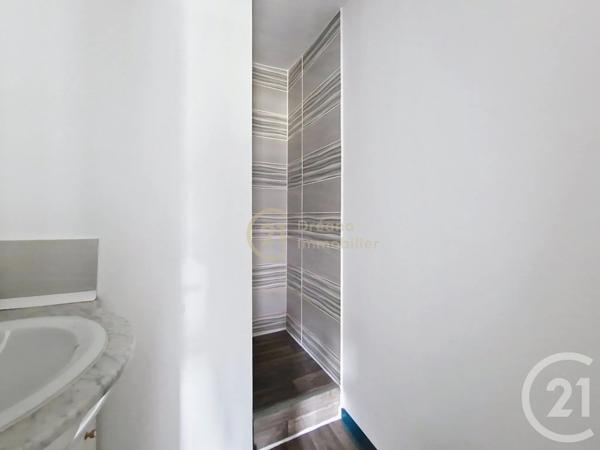 Maison à vendre  5 pièces - 111 m 2   ST MEEN LE GRAND  - 35