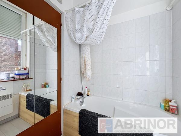 IMMEUBLE DE RAPPORT HYPER CENTRE 3 APPARTEMENTS + LOCAL COMMERCIAL-Rentabilité 8% TOURCOING